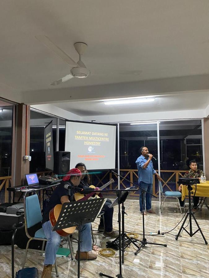 Tamteh Homestay Ayer Hitam Esterno foto