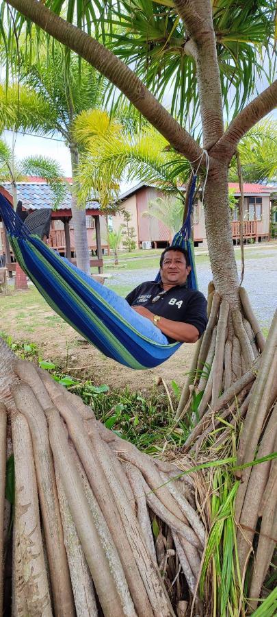 Tamteh Homestay Ayer Hitam Esterno foto
