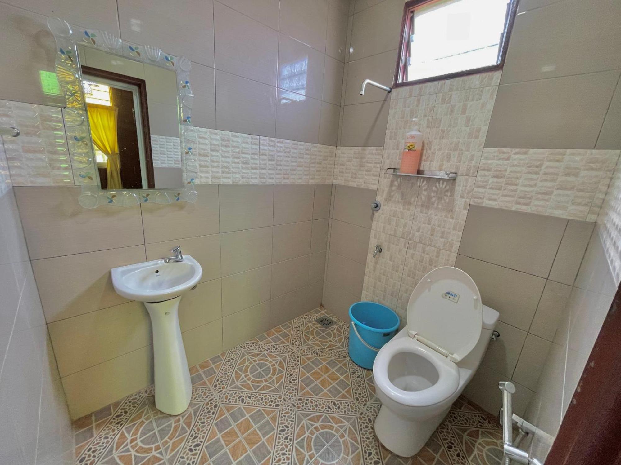 Tamteh Homestay Ayer Hitam Esterno foto