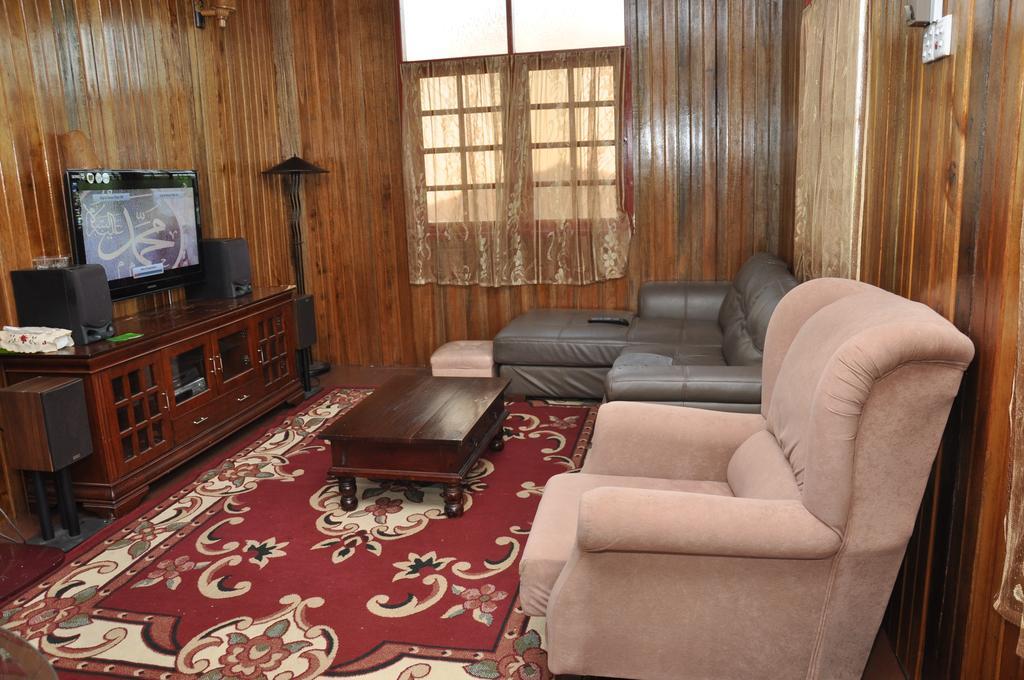 Tamteh Homestay Ayer Hitam Camera foto