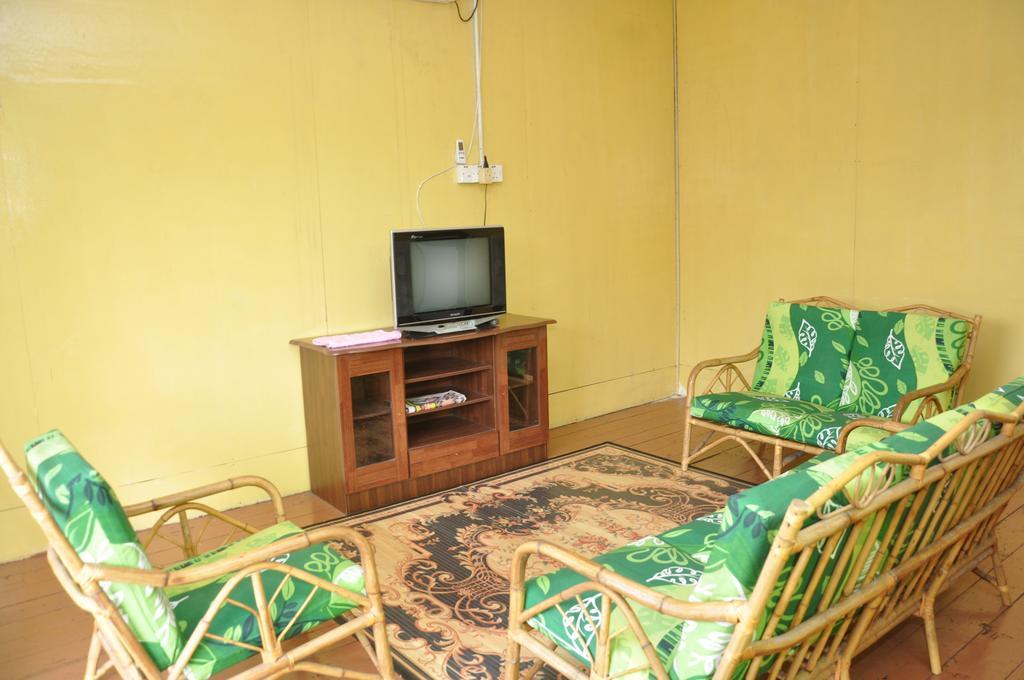 Tamteh Homestay Ayer Hitam Camera foto